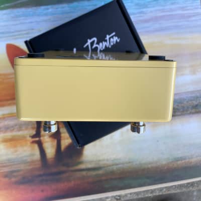 Harley Benton Double Vision Chorus Tremolo dual 2 in 1 dual effect pedal - Yellow image 7