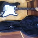 1992/93 FENDER STRATOCASTER ELECTRIC GUITAR MEXICO IN TUXEDO GLOSSY BLACK w/ GIG BAG