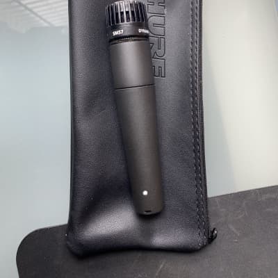 Shure SM57 Cardioid Dynamic Microphone 1984 - Present - Black