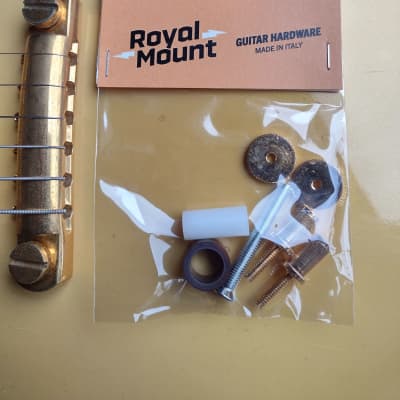 Gibson AGED soft brass 50 thumbwheels + posts for vintage