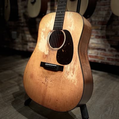 Martin D-18 Satin 2023 - Natural | Reverb Canada