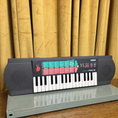 Vintage Yamaha PSS-20 Portasound Small Keyboard 1980's Retro
