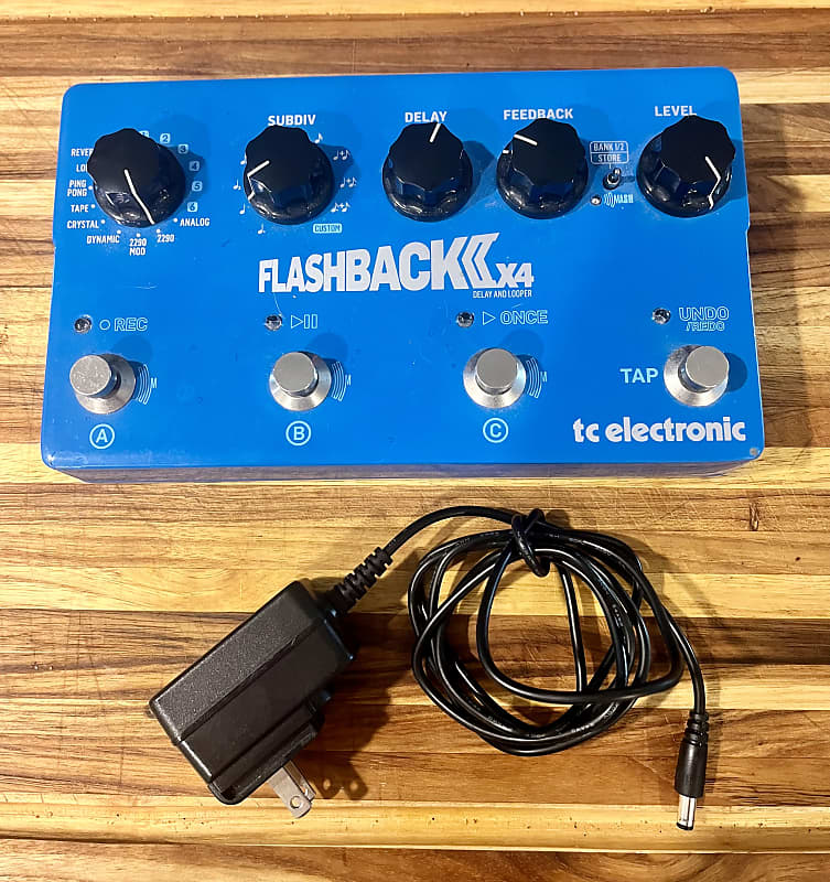 TC Electronic Flashback 2 X4 Delay & Looper 2020s Blue Reverb