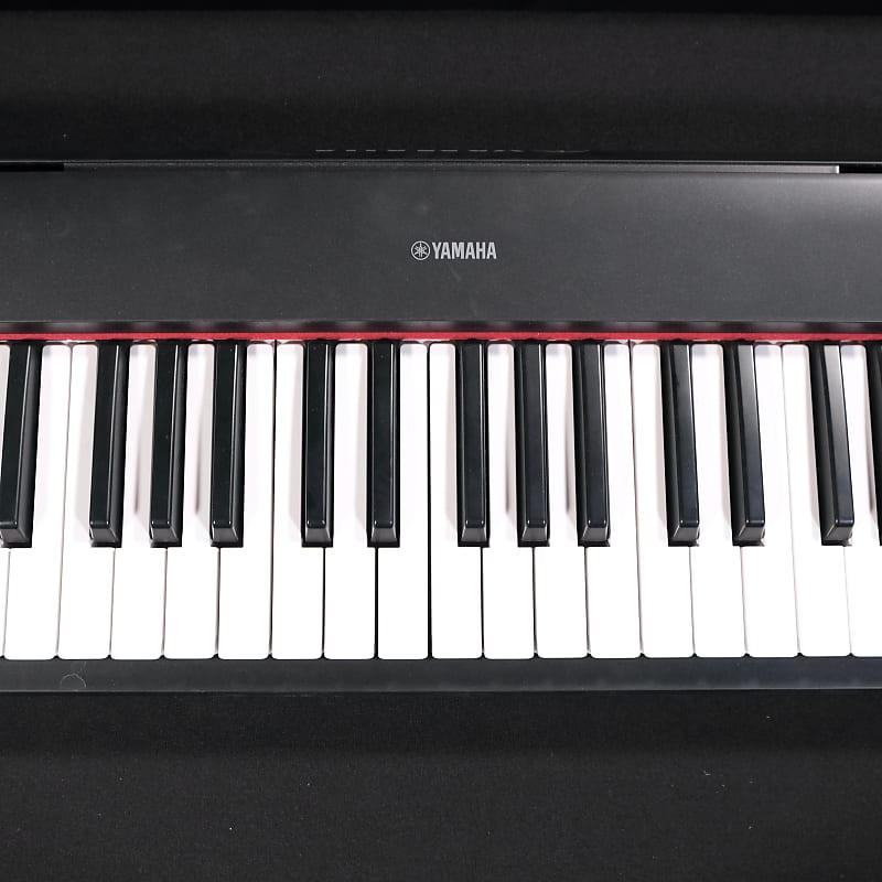 Yamaha Piaggero NP31 76-Key Lightweight Compact Portable Yamaha Piaggero NP31 76-Key Lightweight Compact Portable