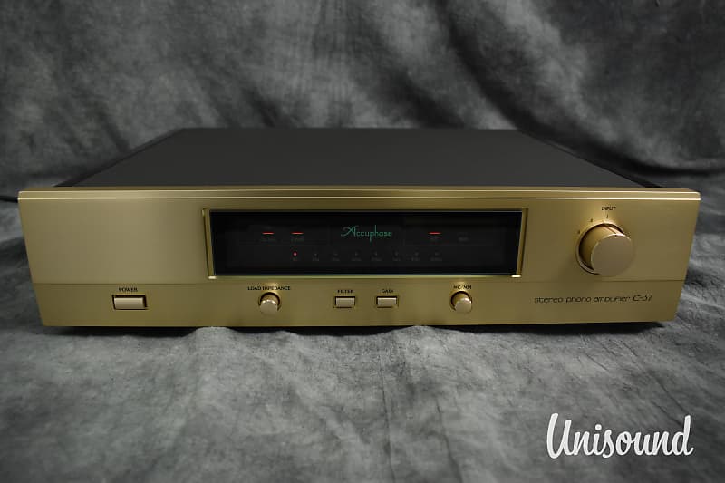 Accuphase C-37 MC/MM Cartridge Head Phono Amplifier in Excellent Condition