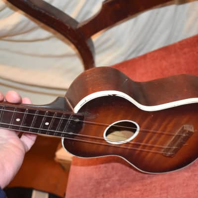 harmony ukulele 1960's sunburst image 8