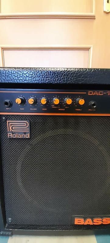 Roland DAC-15B BASS Amp