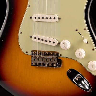 Fender Custom Shop Bonetone 1962 Stratocaster Journeyman Relic 3-Tone Sunburst image 3