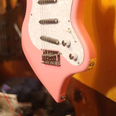 Unbranded Monroe II 2020 Pink 6 string guitar Danelectro style pickups SSS image 8