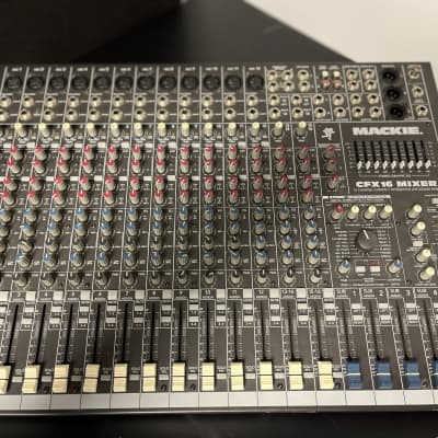 Mackie CFX16 16-Channel Compact Integrated Live Sound