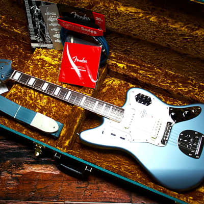 Fender Traditional II Late 60s Jaguar Made in Japan  2023 -  Ice Blue Metallic image 2