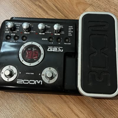 Zoom G2.1u - Pedal on ModularGrid