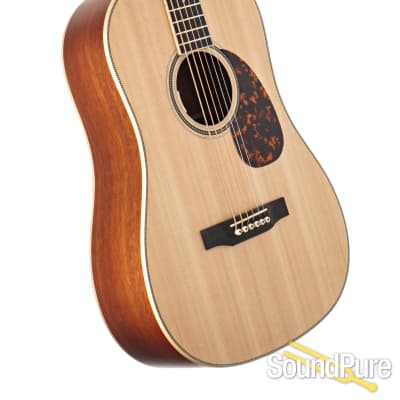 Larrivee BT-40 Baritone Acoustic Guitar #131026 - Used image 4