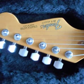 Fender  Stratocaster Plus 1987 Grafitti Yellow image 22