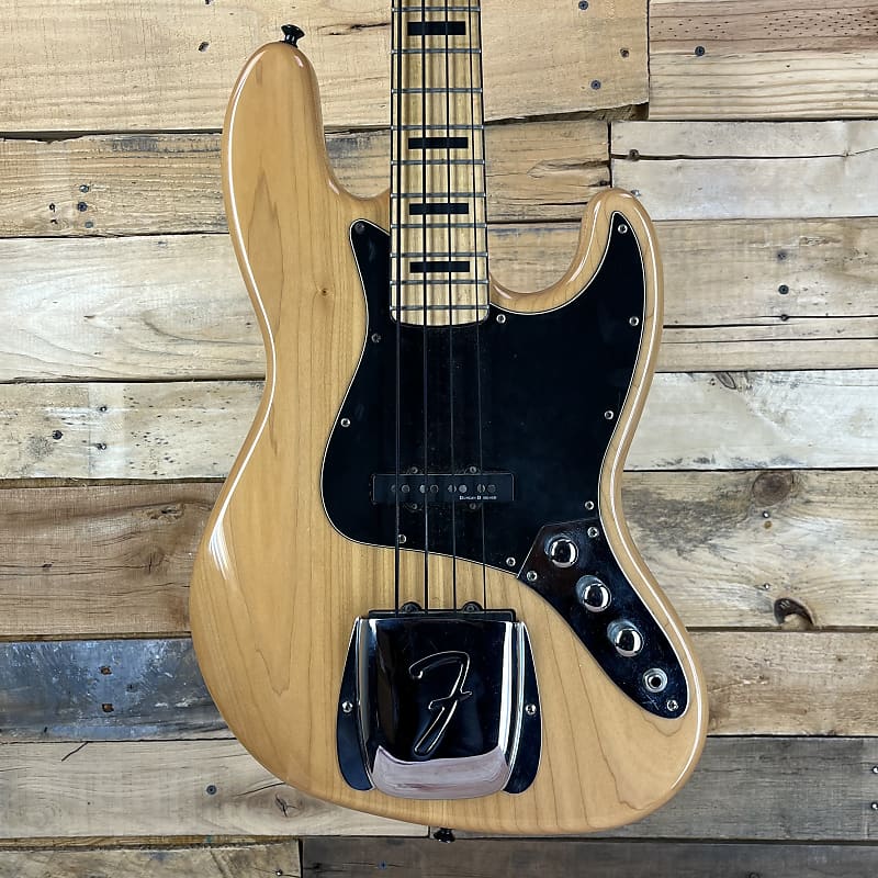 Squier Jazz Bass ナチュラル仕上げ Amazon | Squier by Fender エレキベース Classic Vibe '70s