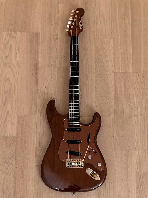 1980s Levinson Blade R4 Vintage S-Style Electric Guitar Walnut w/ Gold  Hardware, Japan