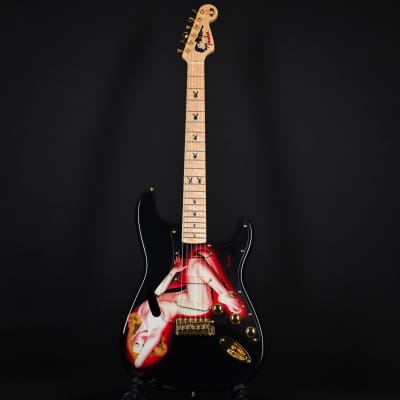 Fender Custom Shop Marilyn Monroe Playboy 40th Anniversary Stratocaster 1994 image 5