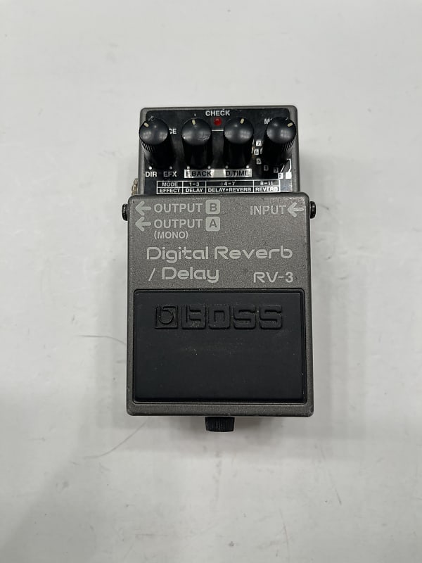 Boss Roland RV-3 Digital Reverb / Delay Echo Stereo Vintage Guitar