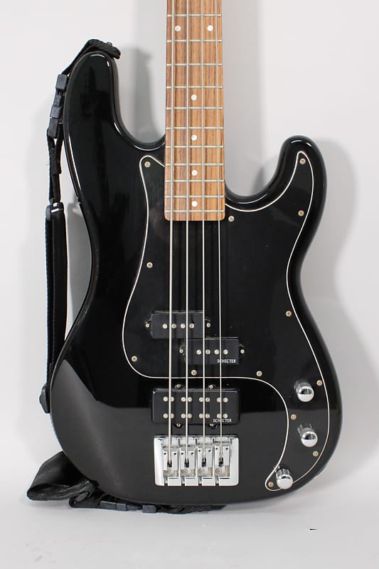 Schecter Diamond-P Custom 4-String Bass Gloss Black