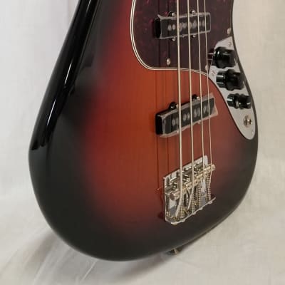 Fender Vintera '60s Jazz Bass, Pau Ferro Fingerboard, 3-color Sunburst image 3