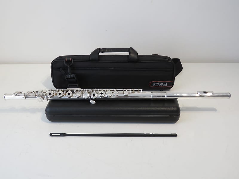 Yamaha YFL-371 Open Hole Flute Outfit with Solid Silver Head Joint image 1