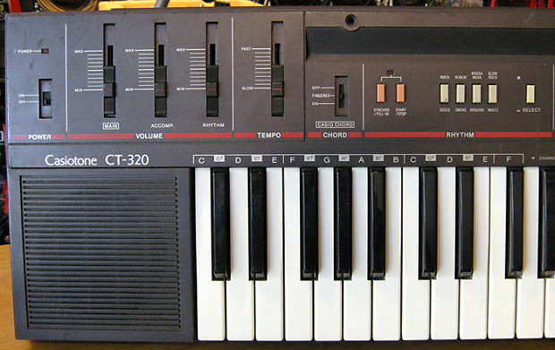 Casio Casiotone CT 320 49 Key Portable Electronic Synthesizer