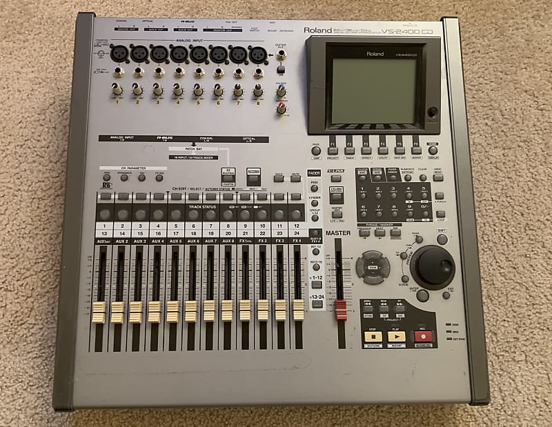 配信機器・PA機器・レコーディング機器 Roland VS-2400CD 配信機器・PA機器・レコーディング機器 Roland VS-2400CD 配信機器・PA