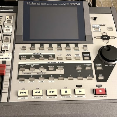 Roland VS-1824CD 24-Bit Digital Studio Workstation