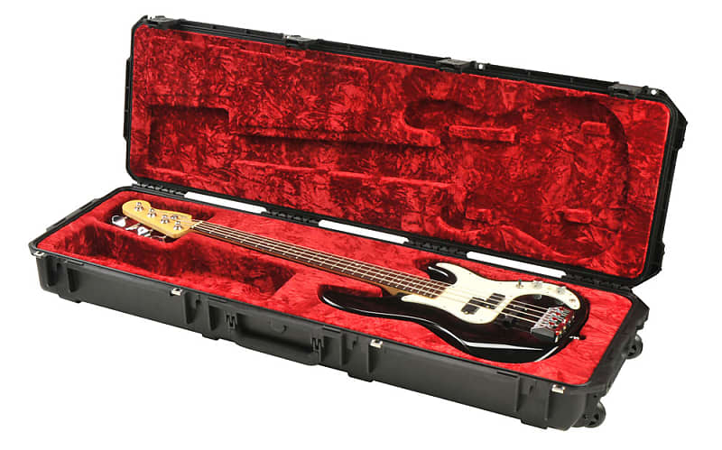Bass guitar on sale flight case