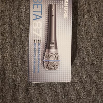 Shure Beta 87A Handheld Supercardioid Condenser Microphone image 3