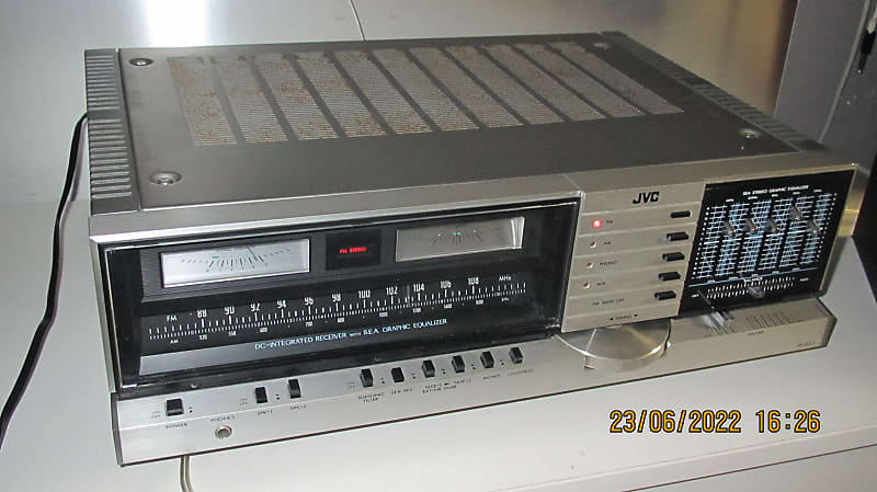 Vintage JVC JR-S201  Stereo Receiver w Magnetic Phono In - Comp to Pioneer SX  w better specs image 1