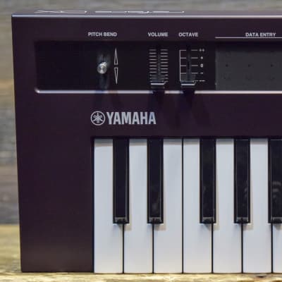 Yamaha Reface DX 37-Key 4-operator FM Sound Engine Mobile Keyboard Synthesizer