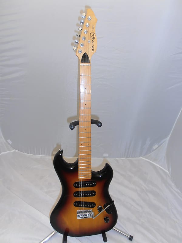 Electra Phoenix 1983, very nice!! Reverb