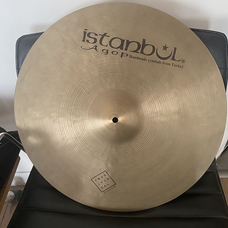 Istanbul Agop 20 Traditional Medium Ride 2440 grams