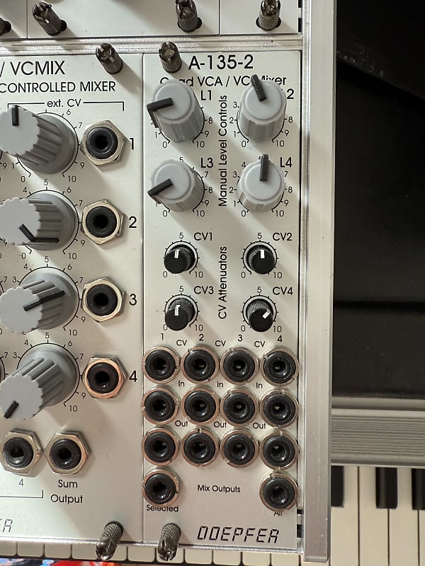 Doepfer A-135-2 Quad VCA / VC Mixer