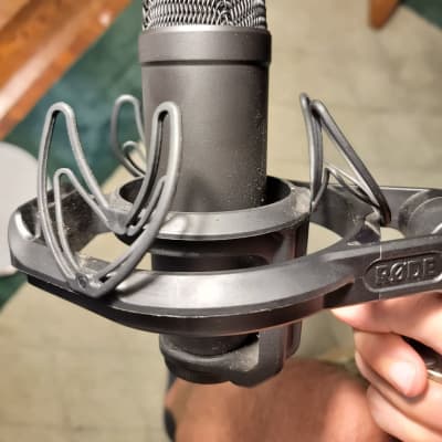 RODE NT-1 KIT w/ Shockmount and Pop Filter image 3