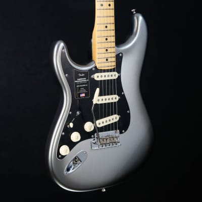 Fender American Professional II Stratocaster LH, Mpl Fb, Mercury image 3