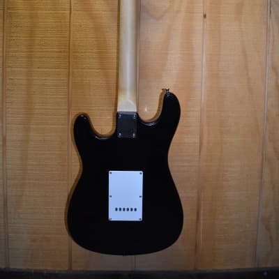 New York Pro Stratocaster Guitar - Sunburst image 8