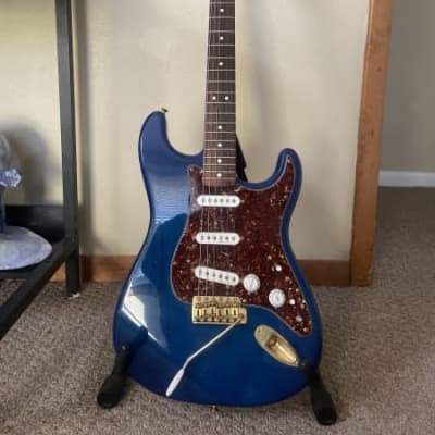 Fender Deluxe Players Stratocaster | Reverb