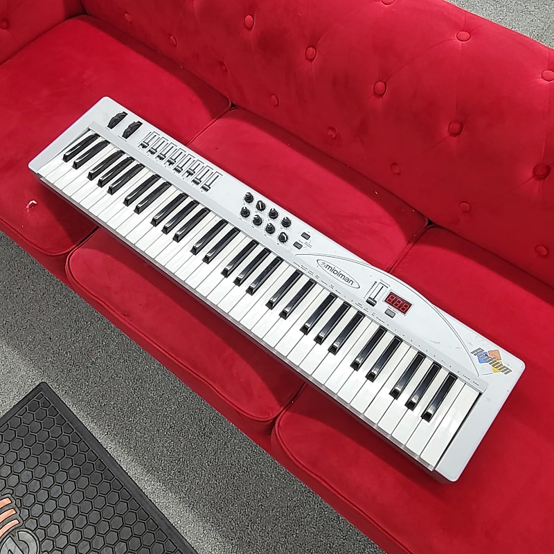 M audio midiman 61 note midi usb controller silver reverb