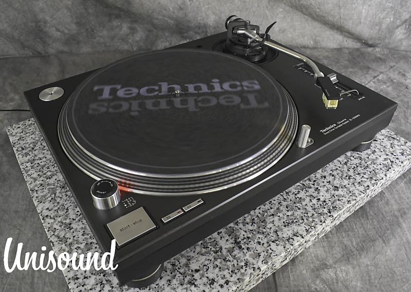 Technics SL-1200MK5 Black direct drive DJ turntable in Very Good condition.