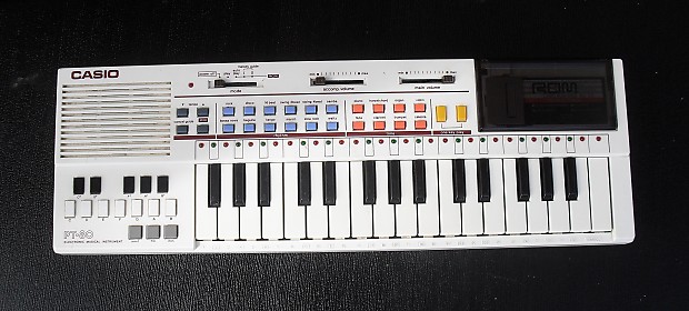 Vintage 1980s Casio Model Pt 80 Monophonic 8 Bit Electronic Keyboard With ROM Drive