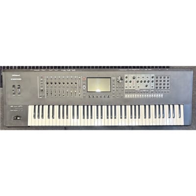 Roland Fantom 7 Workstation Synthesizer, Second-Hand