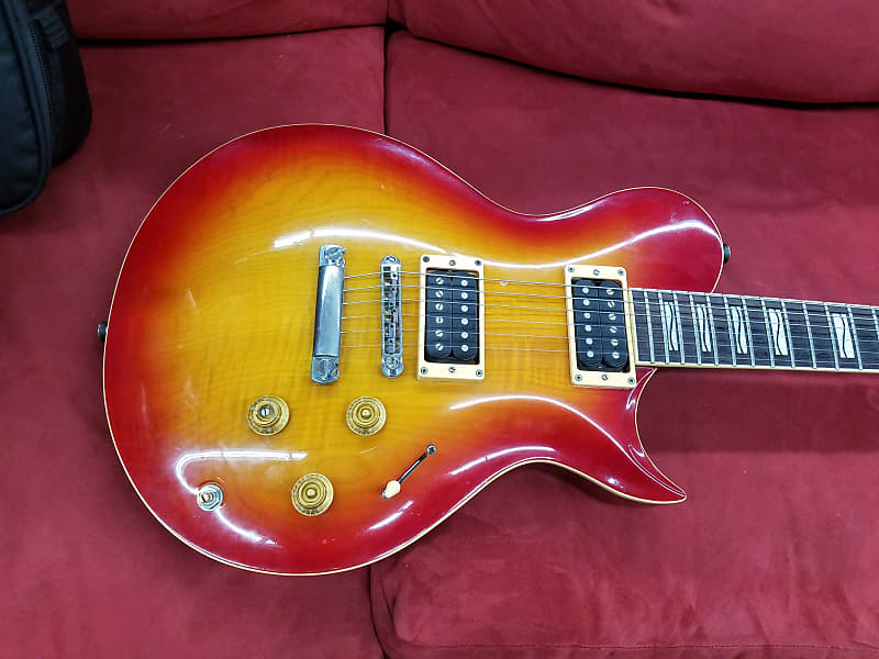 Yamaha Weddington Classic Electric Guitar 1990