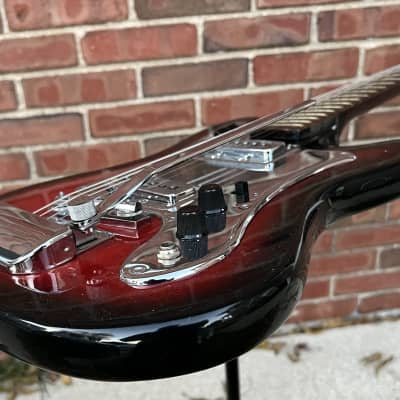 Teisco Sorrento E-10 Offset Electric Guitar 1960’s - Red Burst image 7