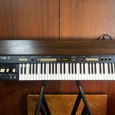 Roland VK-7 Combo Organ "Virtual ToneWheel" sound