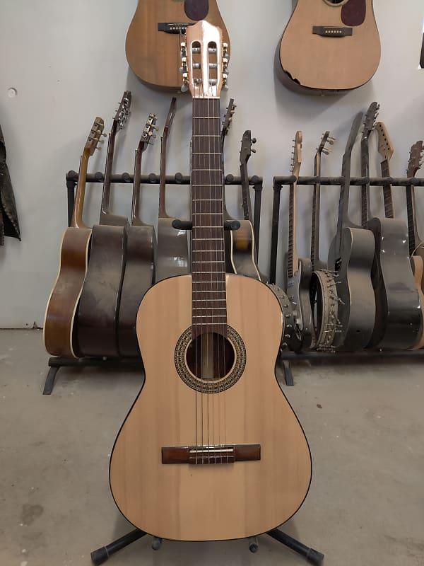 Paracho Luthier  Classical 2018 Natural image 1