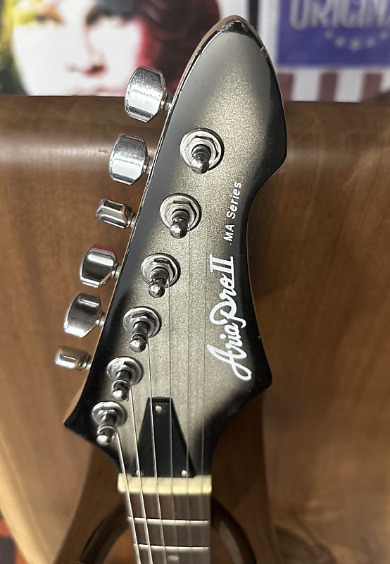ギターAria Pro II MA Series - Silver Burst