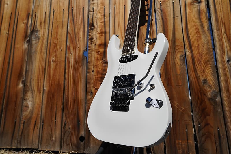 ESP LTD HORIZON CUSTOM '87 Pearl White 6-String Electric ESP LTD HORIZON CUSTOM '87 Pearl White 6-String Electric