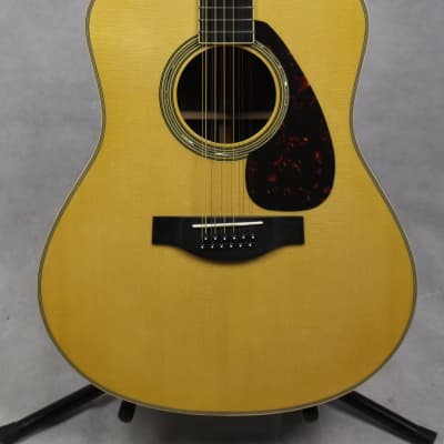 Yamaha LL16 ARE L Series Engelmann/Rosewood Original Jumbo